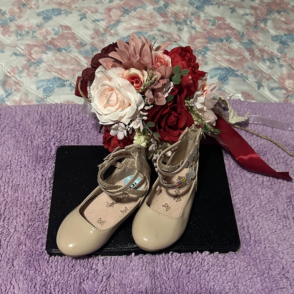 Elegant kids shoes